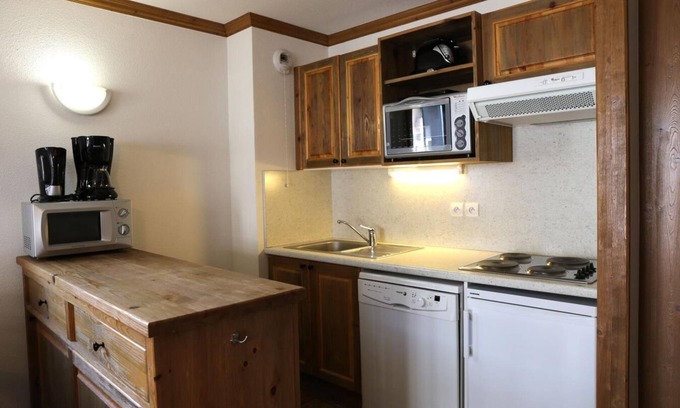 Aussois Apartment | 1st floor, balcony, tv, ski locker, 50m², Aussois