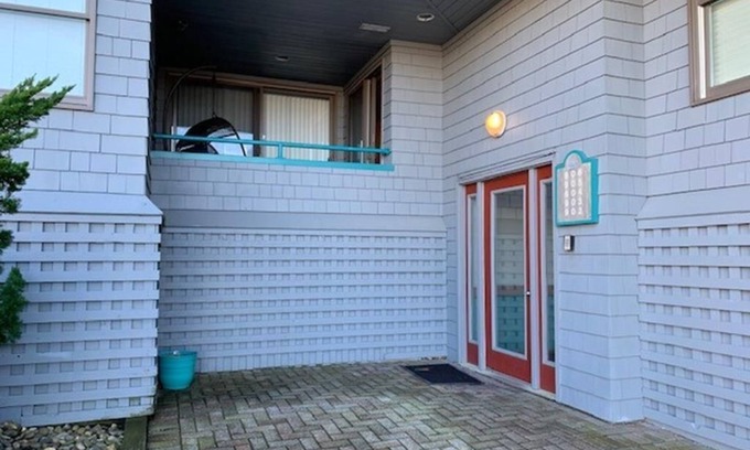 Surf City Condo | 1St floor Fishery Condo