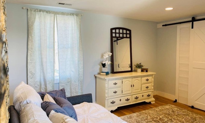 Mount Sidney House | 1Tribe Farmhouse