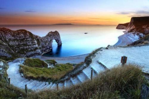 Andover House | 2-6 guests Holiday Home in Durdle Door