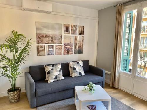 L'Antiga Esquerra de l'Eixample Apartment | 2 BDR EIXAMPLE APARTMENT