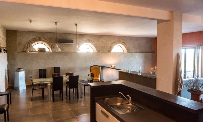 Pauligne House | 2 beautiful farmhouse upto 16 people private pool, views and air conditionning