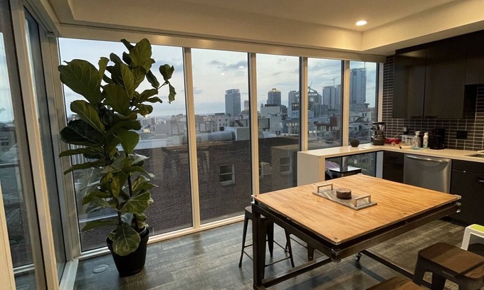 Bunker Hill Condo | 2 Bed+2 Bath+ Penthouse + Private Balcony