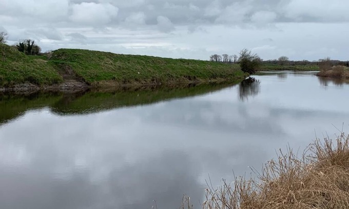 Kildangan Apartment | 2-Bed Apartment Sleeps 6 with Parking