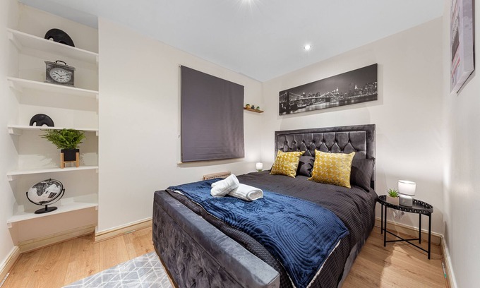 Notting Hill Apartment | 2 Bed Flat - Sleeps 6 - Pets - Parking - Wifi