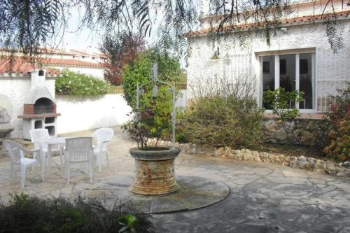 Clara House | 2 Bed House Sleeps 4 - Roof Terrace Sea Views