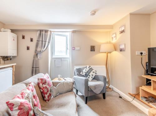 Cosheston Apartment | 2 Bed in Cosheston FB060