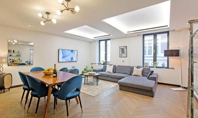 Soho Apartment | 2-bed Superior 103