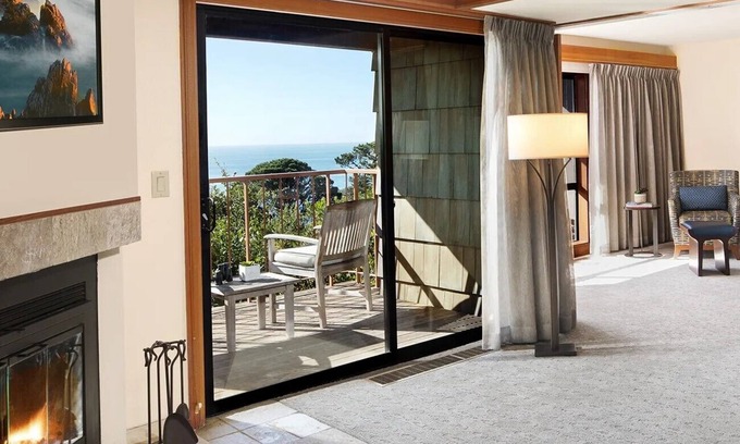 Charter Oak Villa | 2 Beddroom Villia 4 Nignts at Highland Inn for Pebble Beach Concours d'Elegance