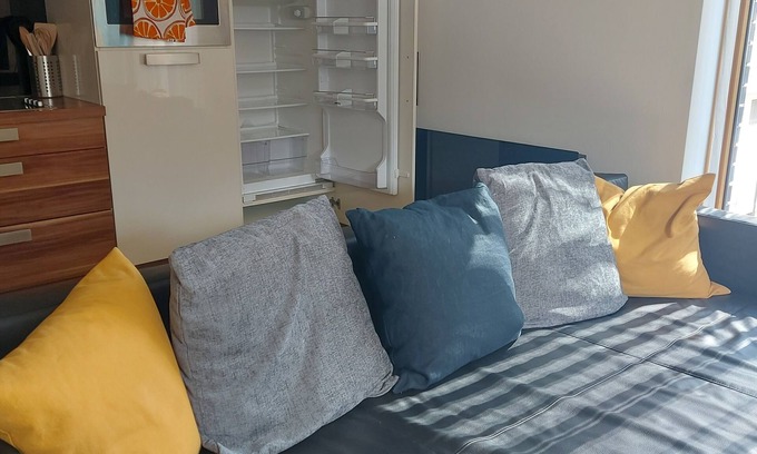 Sheffield Apartment | 2-bedroom apartment with modern amenities, Sheffield, SY. Business travel, WiFi!