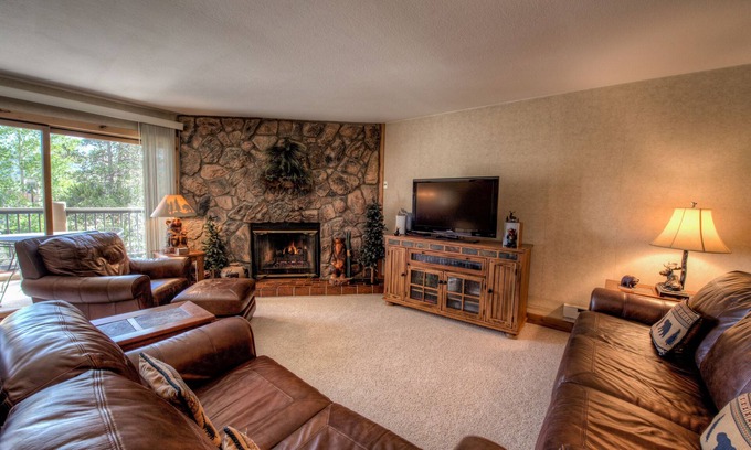 Historic District Condo | 2 Bedroom, 2 Bath, Luxury Condo, Perfect Location!