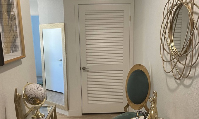 East Pasadena Apartment | 2 bedroom 2 bathroom located in Los Angeles, Ca