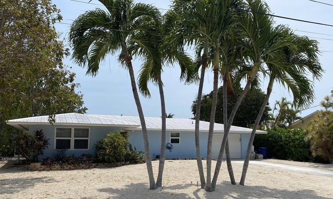 Cudjoe Gardens House | 2 Bedroom/3 Bath Waterfront 28 day rental