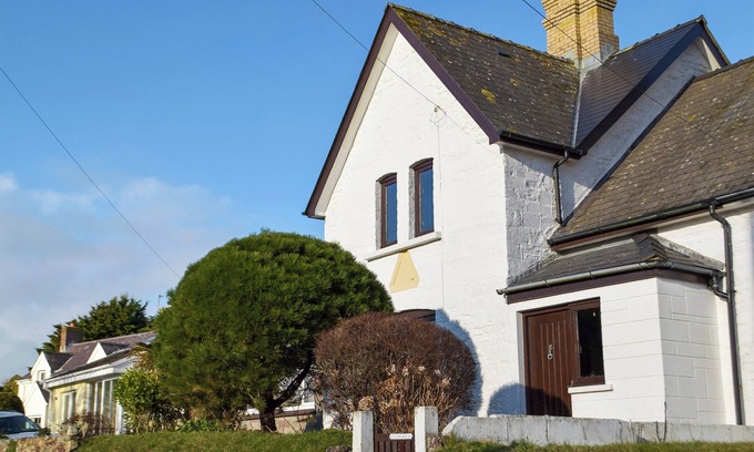 Marloes Cottage | 2 bedroom accommodation in Marloes, near Haverfordwest