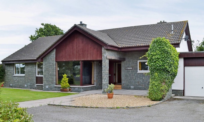 Whithorn Cottage | 2 bedroom accommodation in Whithorn, near Newton Stewart