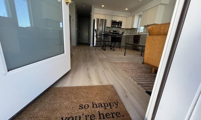 North Beach Haven Apartment | 2 bedroom accommodation in Brighton Beach