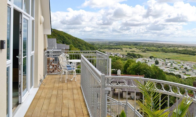 Pendine Cottage | 2 bedroom accommodation in Pendine, near Amroth