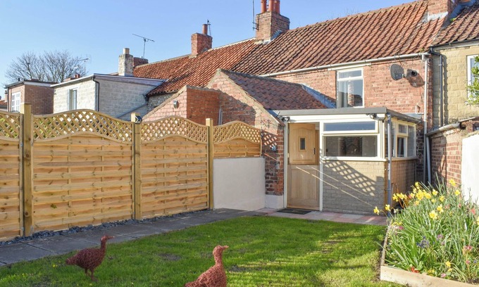 Pickering Cottage | 2 bedroom accommodation in Pickering