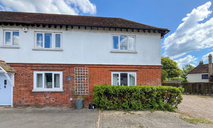 Fairseat Cottage | 2 bedroom accommodation in Harvel, near Meopham