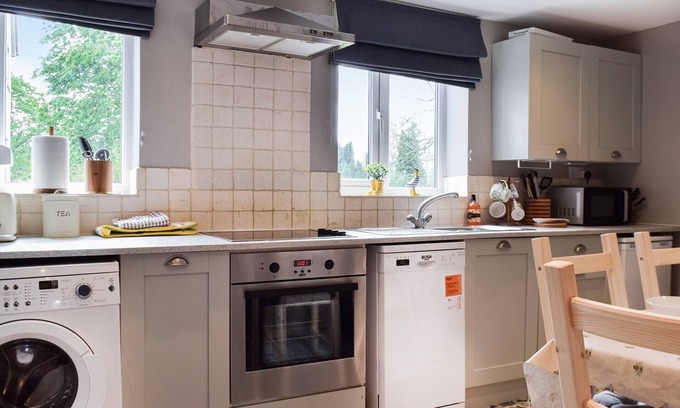 Nantwich Cottage | 2 bedroom accommodation in Burland, near Nantwich