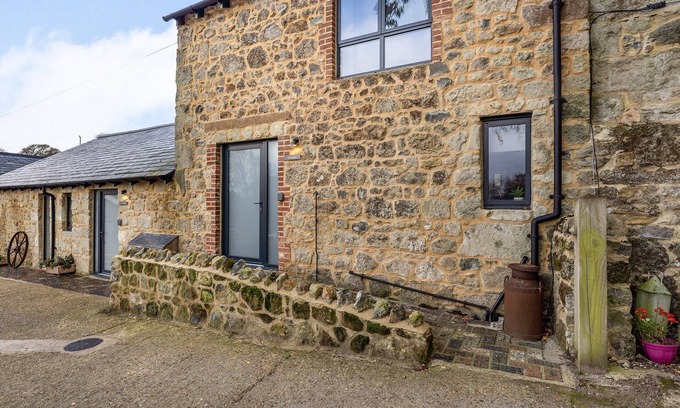 Ventnor Cottage | 2 bedroom accommodation in Wroxall, near Ventnor