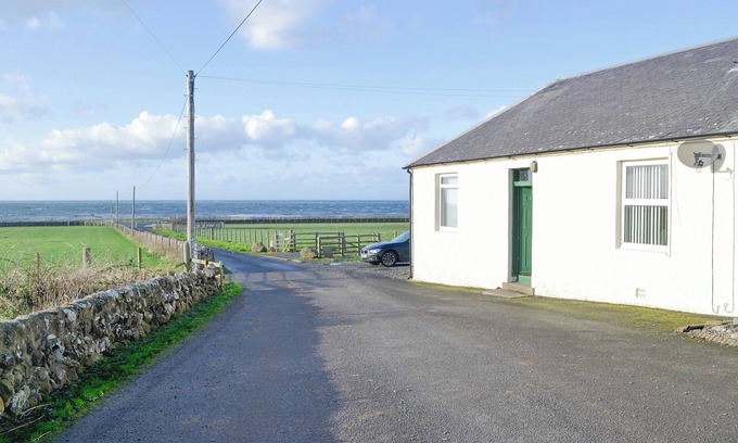 Ballantrae Cottage | 2 bedroom accommodation in Ballantrae, near Girvan