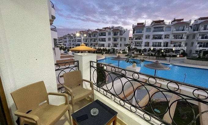 Ras Nasrani Apartment | 2-bedroom apartment on the 2nd floor in Sharm Hills with pool view
