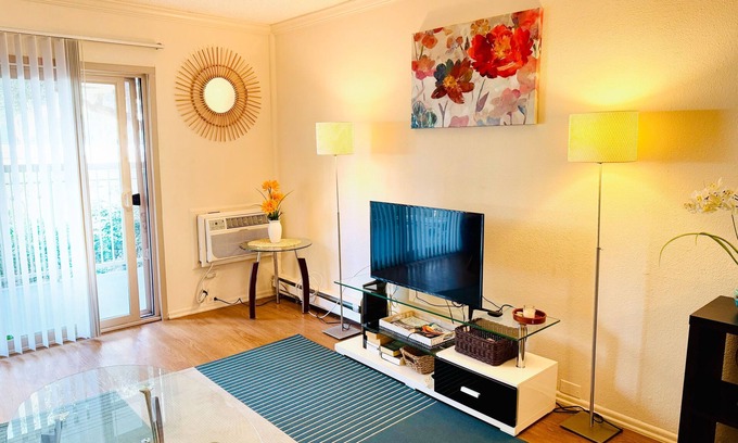 Marina Peninsula Apartment | 2 Bedroom Apartment In Marina del Rey Near Venice Beach