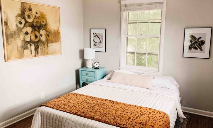 Evansville Apartment | 2-bedroom apartment in delightful Evansville with AC & Modern Amenities