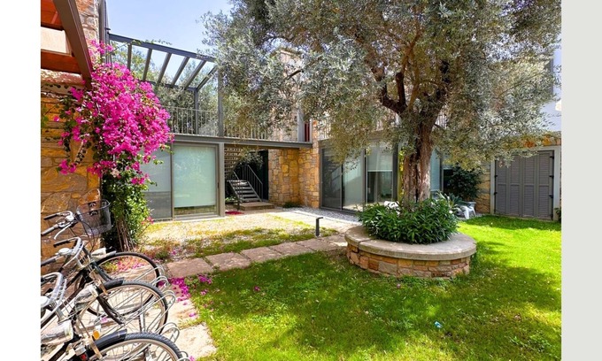 Bitez Apartment | 2-bedroom apartment with AC in beautiful Bitez