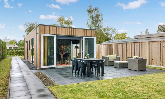 Heinkenszand House | 2 bedroom awesome home in Heinkenszand