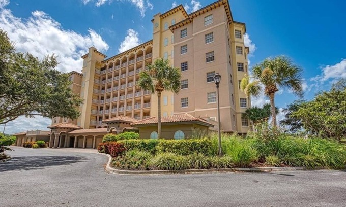 South Sarasota Condo | 2 Bedroom Condo 20885 by Houzlet