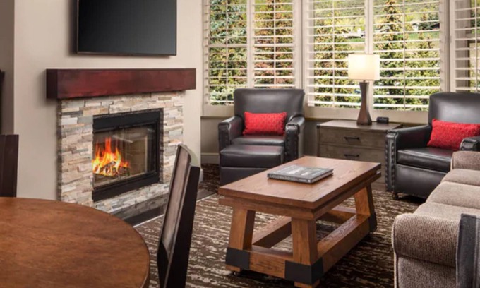 Highland Meadows Condo | 2 Bedroom Condo at Marriott Streamside Evergreen, Vail!