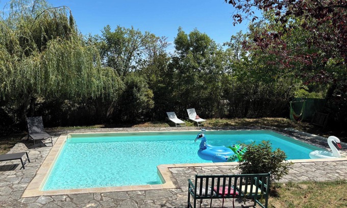 Caylus Cottage | 2 Bedroom Cottage - Sleeps 6 - Pool - Garden