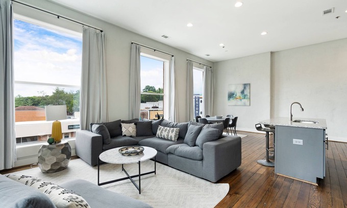 Cartersville Apartment | 2 Bedroom Downtown Cartersville Loft 2