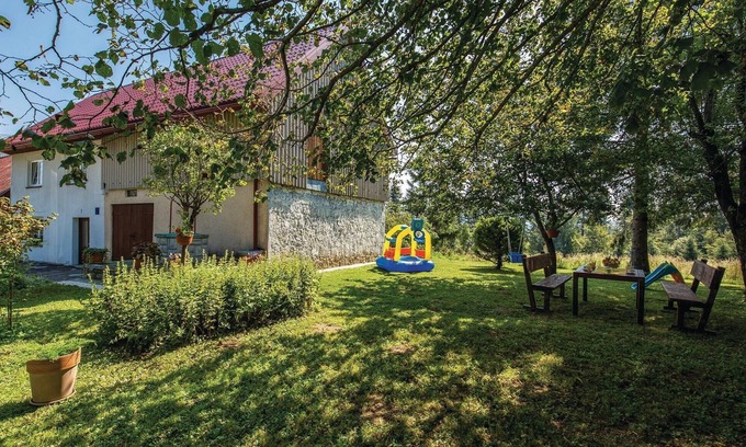 Benkovac Fuzinski House | 2 bedroom nice home in Fuzine