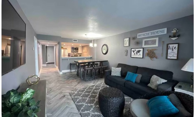 Myrtle Beach Condo | 2-bedroom ocean front condo in Myrtle Beach. Amazing view! sleeps 8