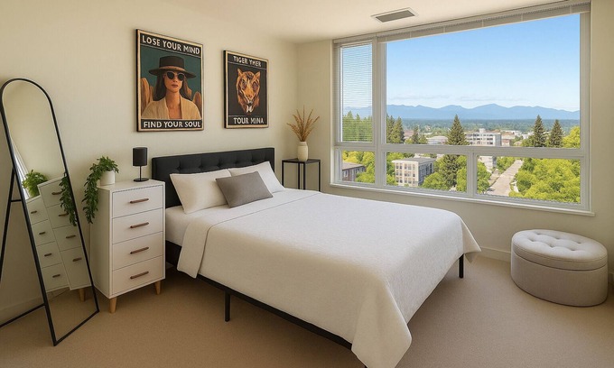 West Bellevue Condo | 2-bedroom Penthouse in Downtown Bellevue with AC + WiFi +Free parking