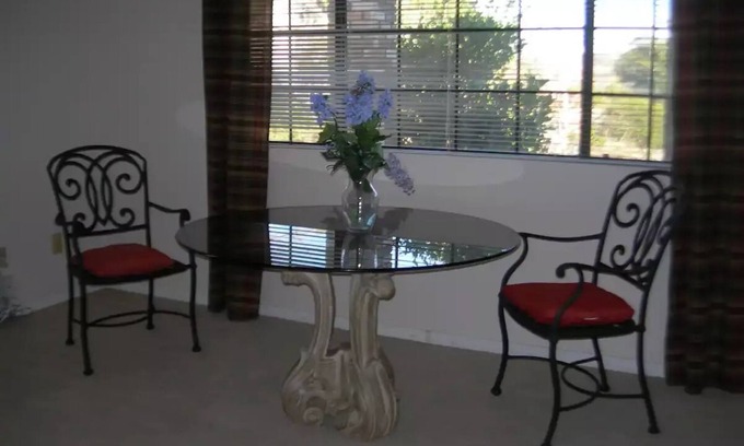 Temecula House | 2 bedroom private vacation home in temecula