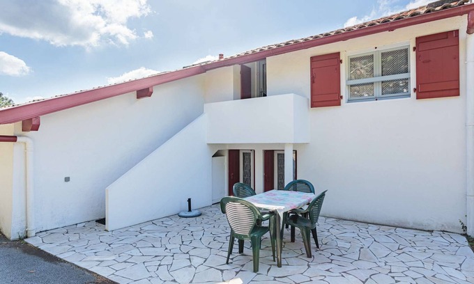 Behobie Apartment | 2 Bedrooms Apartment In Saint Jean De Luz