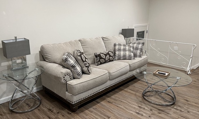 Northeast Philadelphia Apartment | 2 br apartment at the heart of Northeast Phila