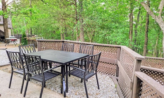 Indian Point Cabin | 2 Cabins in One! Sleeps 22, Cabins on Indian Point
