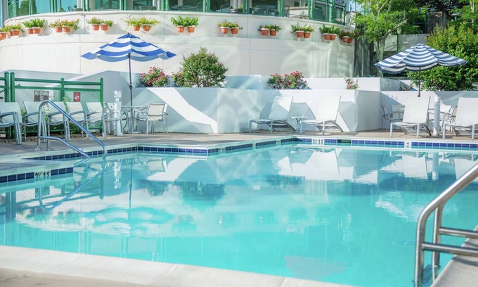Lexington Hotel | 2 Connecting Suites at a Hotel