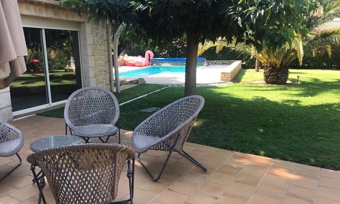 Arpaillargues-et-Aureillac Villa | 2 'from Uzès - Charming house with swimming pool in mature garden