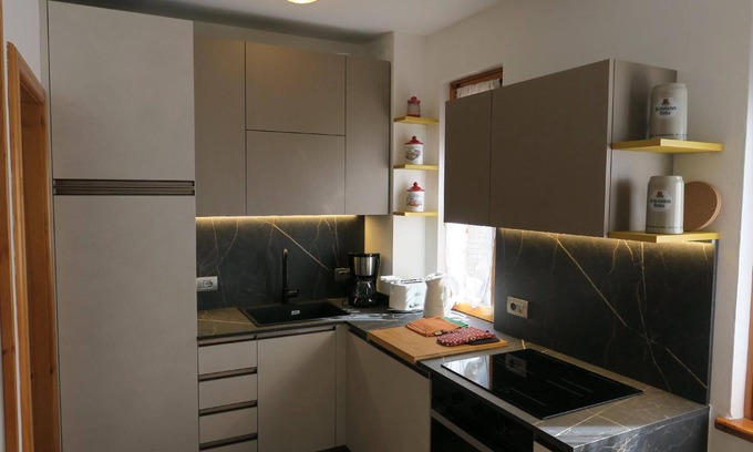 Pur Apartment | 2-level flat with private garden area