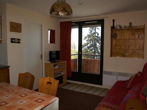 Prapoutel Apartment | 2 pièces cabine au pied des pistes avec balcon, cuisine équipée et services optionnels - FR-1-557-64