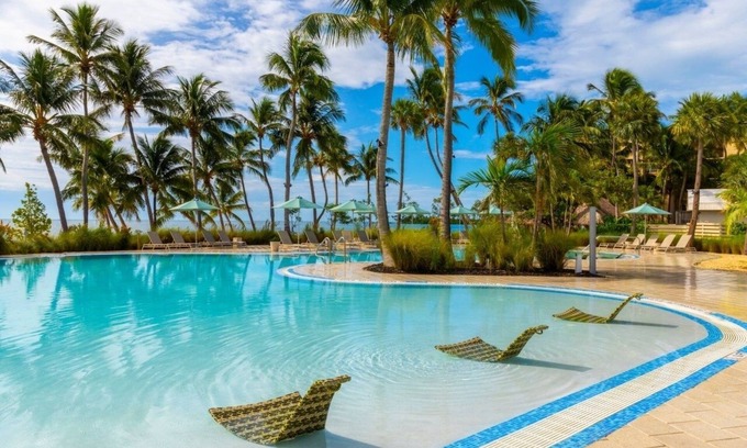 Islamorada Hotel | 2 Queen Beds Room w/Patio, Outdoor Pool, Free Parking & Pet Friendly