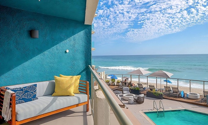 Carlsbad Village Hotel | 2 Relaxing Units, Pool Terrace 2 Queen, Beach Terrace, Free Breakfast