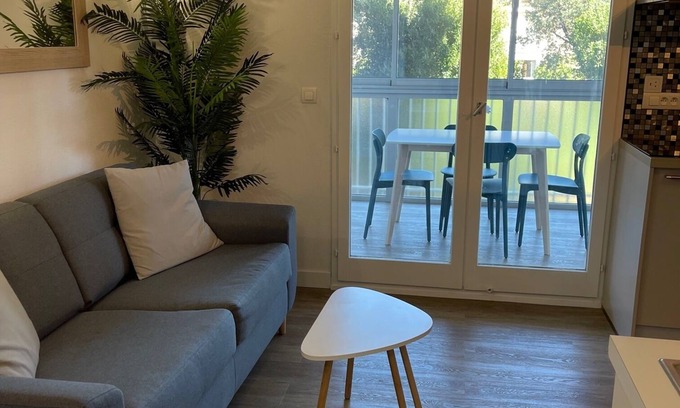 Saint-Aygulf Apartment | 2 ROOM SEASIDE APARTMENT