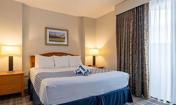Baristo Hotel | 2 Spacious Units, Outdoor Pool, Kitchen, Free Parking!